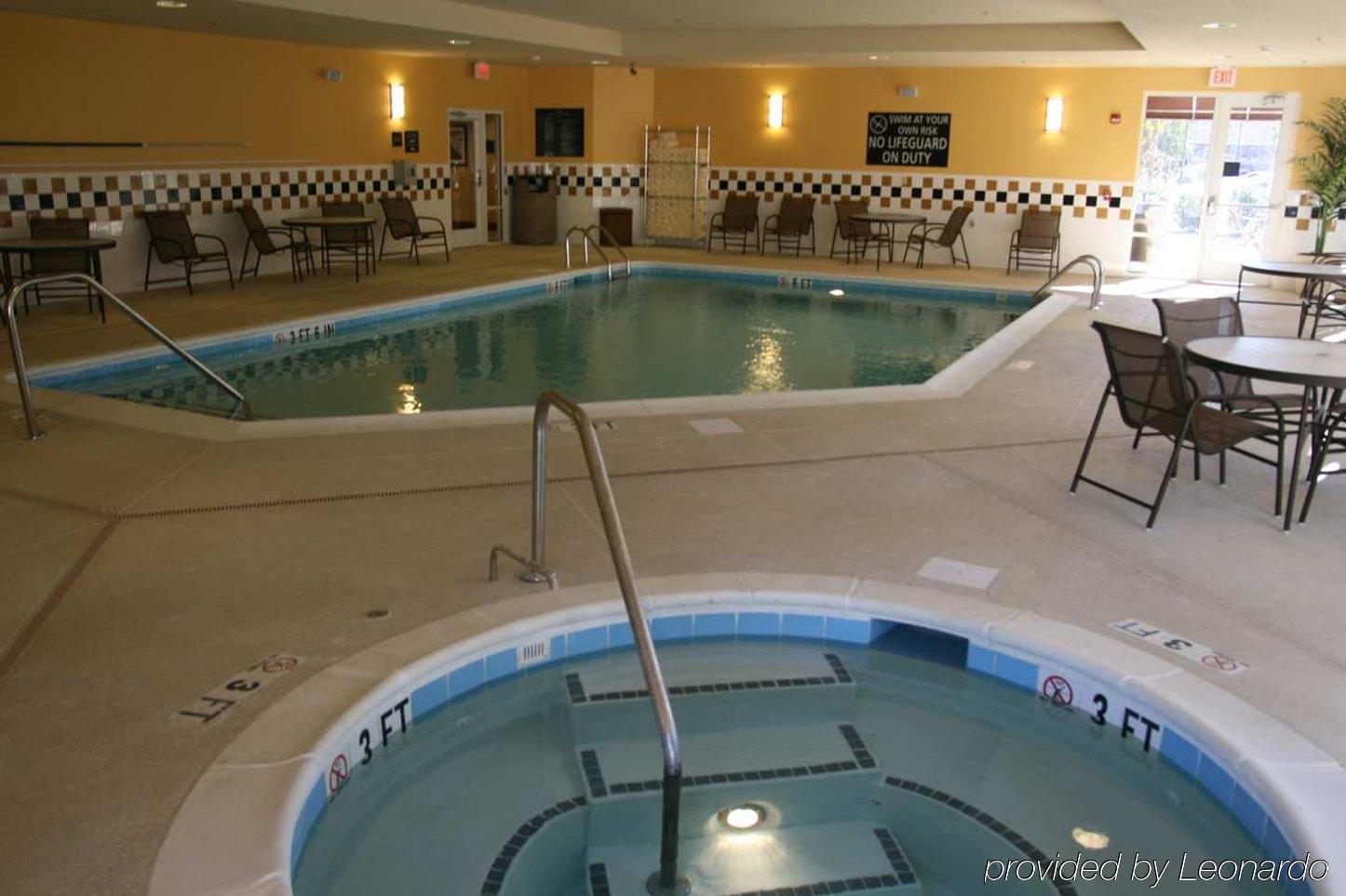 Hampton Inn & Suites Florence-North-I-95 Съоръжения снимка